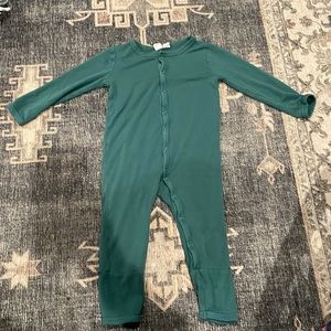 Kyte Baby snap romper 12-18 months Emerald
